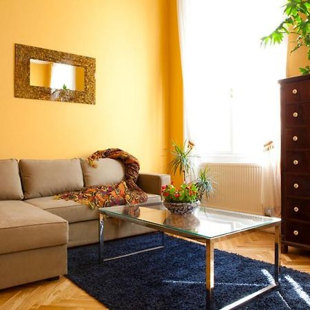 Bouillon Apartman Budapest Rom bilde